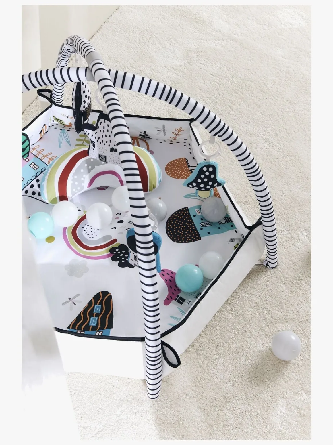 Beemoo PLAY Little Village Aktivitetscenter