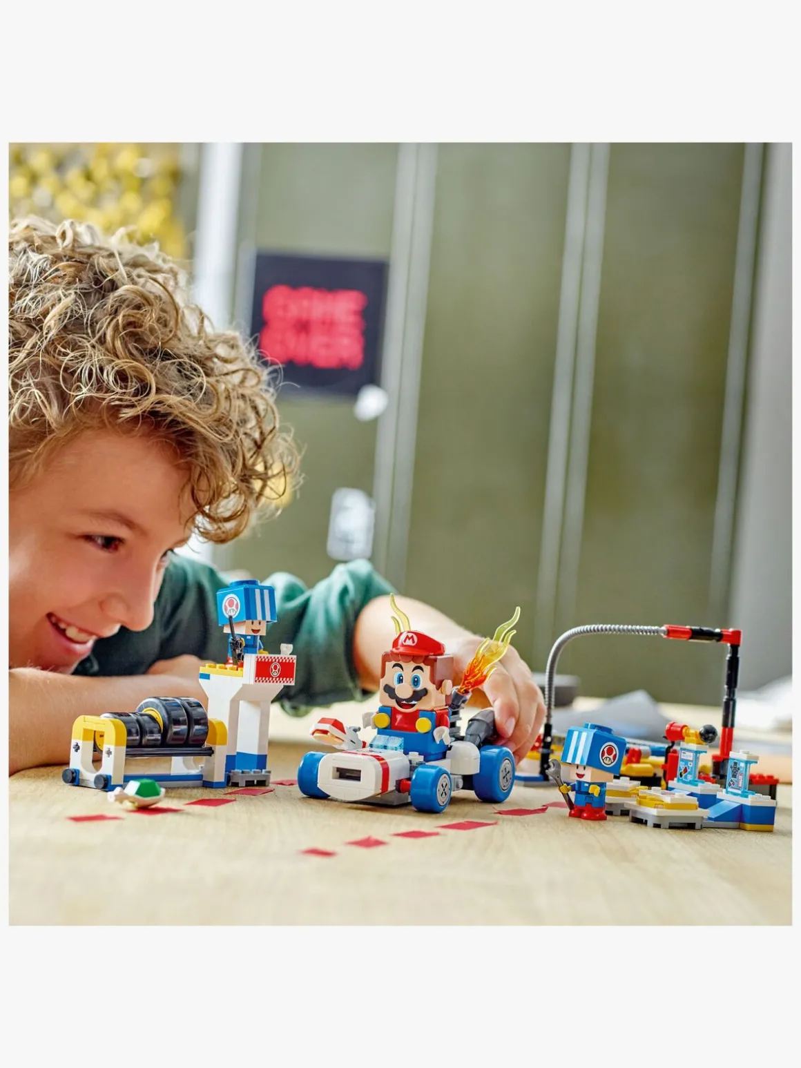 LEGO Super Mario 72035 Mario Kart – Toads garage