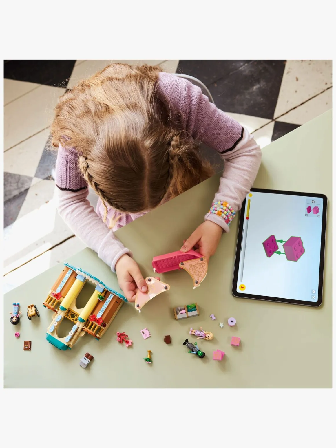 LEGO Wicked 75681 Glinda, Elphaba og Nessarose på Shiz-universitetet