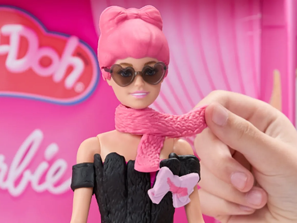 Play-Doh Barbie Modellervoks med Dukke Designer-modeshow