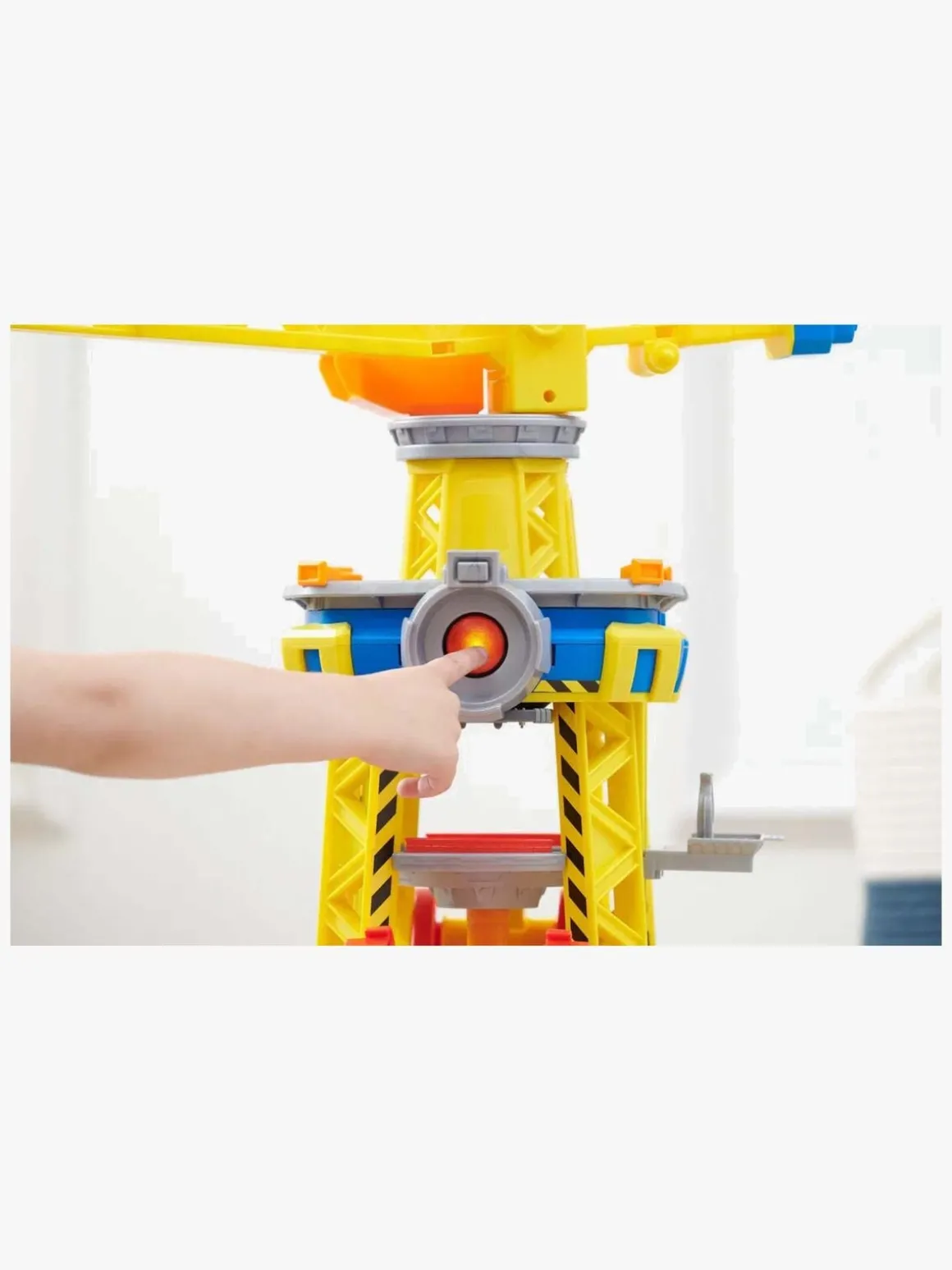 Rubble & Crew Bark Yard Kran