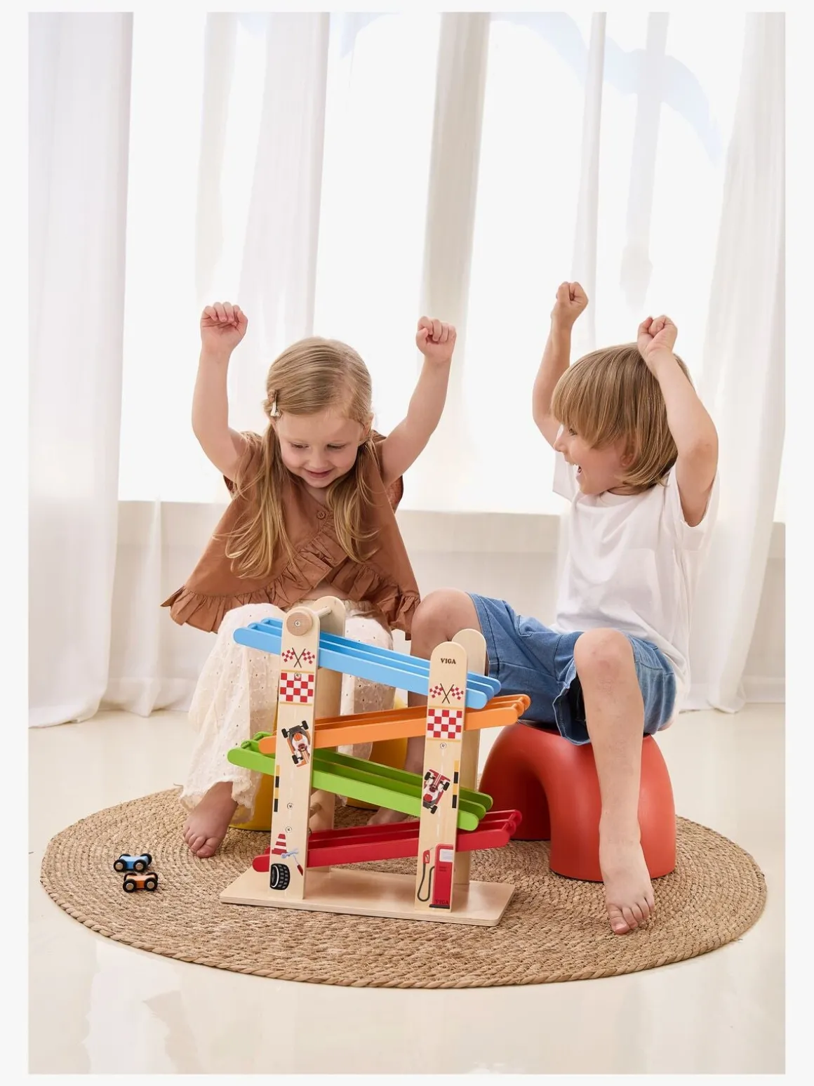 VIGA Dobbelt Rampe Racerbane med Biler